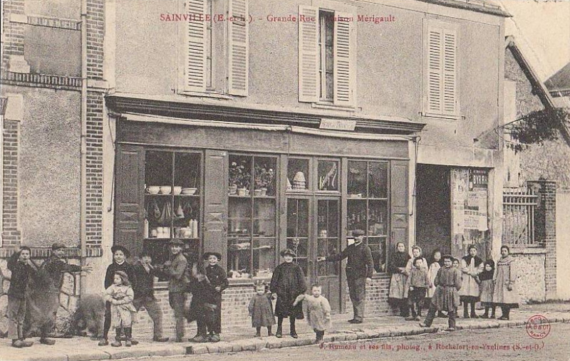 Grande rue et boutique Mérigault à Sainville