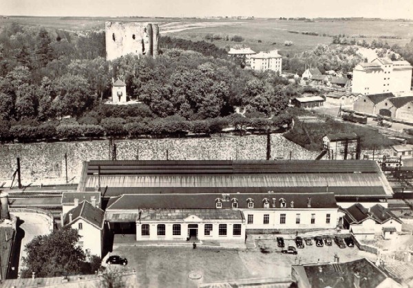 La gare au début des années 1960 (carte La Pie)